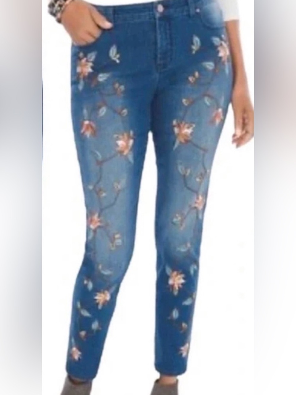 Chico's So Slimming Girlfriend ankle jeans  floral embroidered beaded size 6/0.5